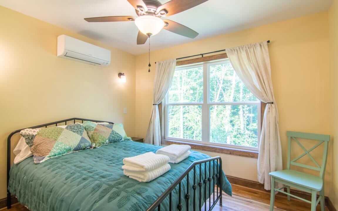 Photo of Bedroom in Elkin