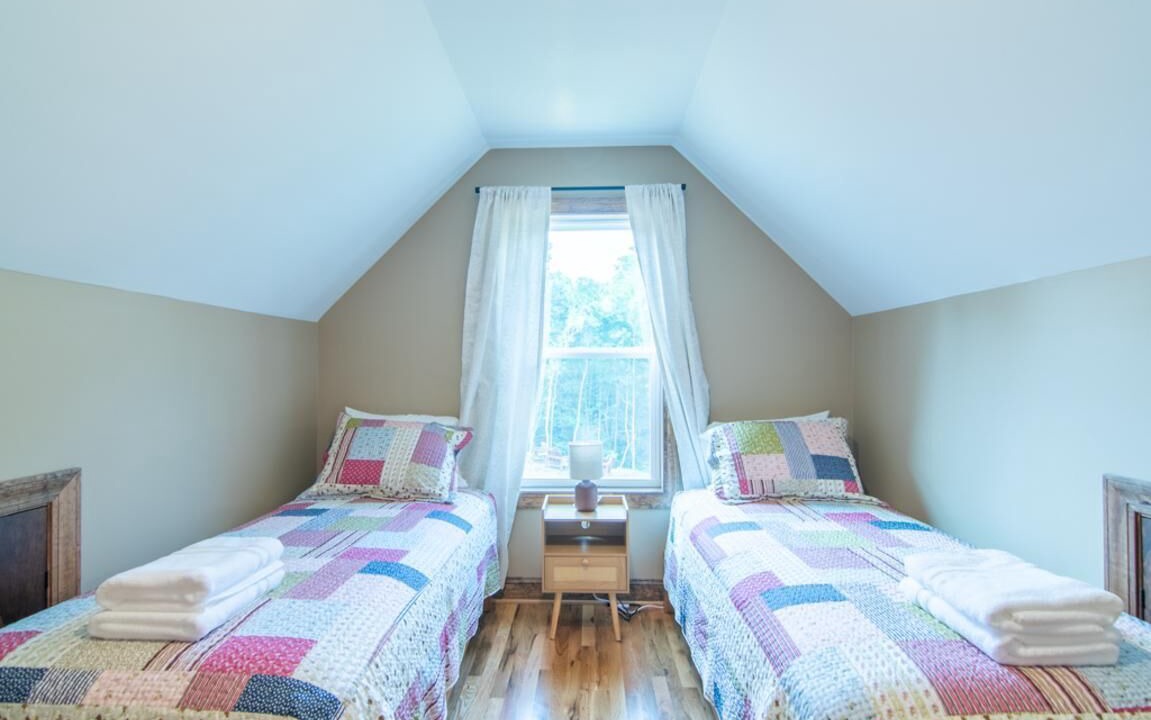 Photo of Bedroom in Elkin