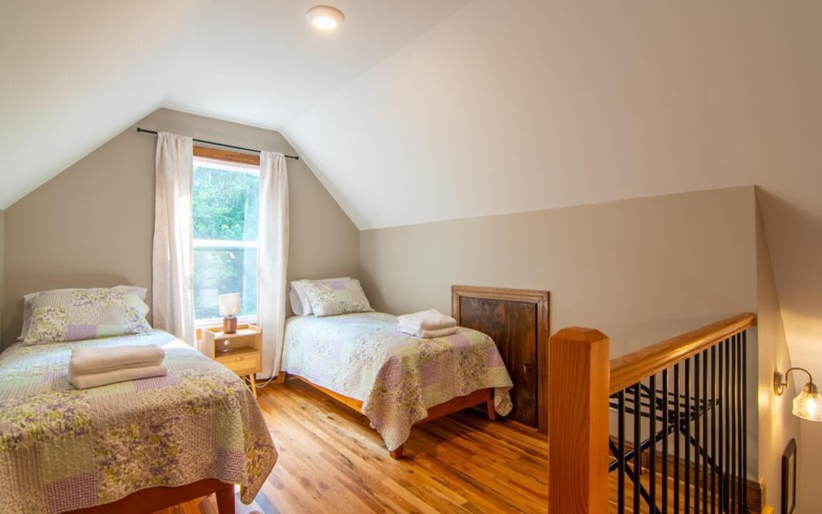 Photo of Bedroom in Elkin