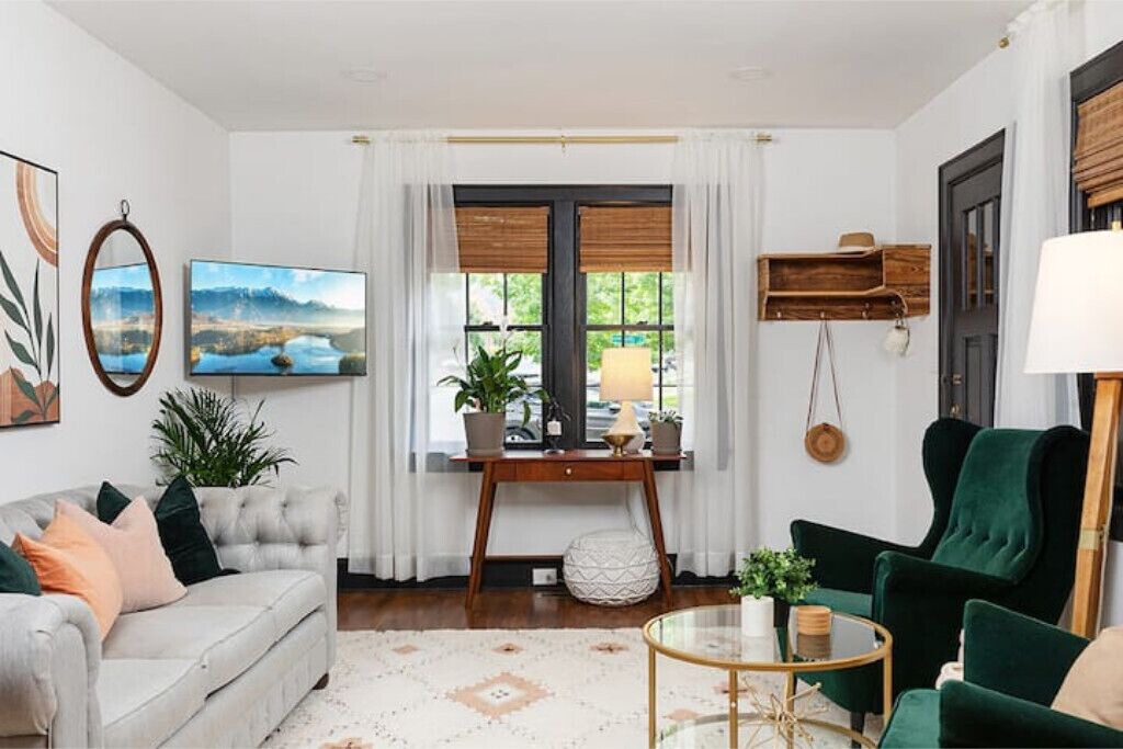 Photo of Livingroom in Dilworth