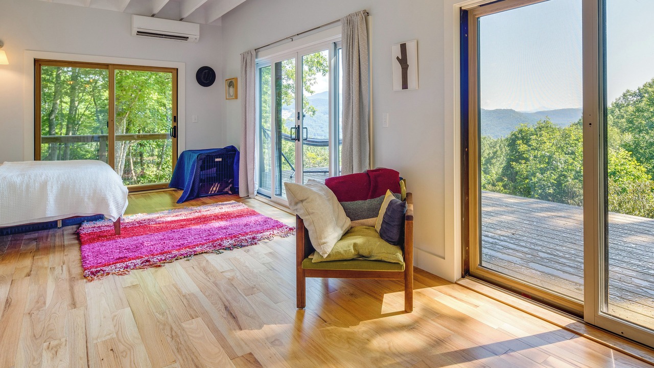 Photo of Bedroom in Spruce Pine