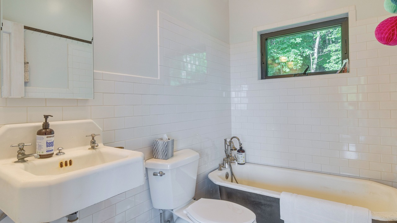 Photo of Bathroom in Spruce Pine