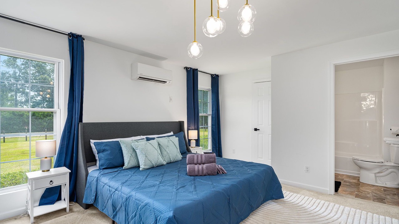 Photo of Bedroom in Jamestown
