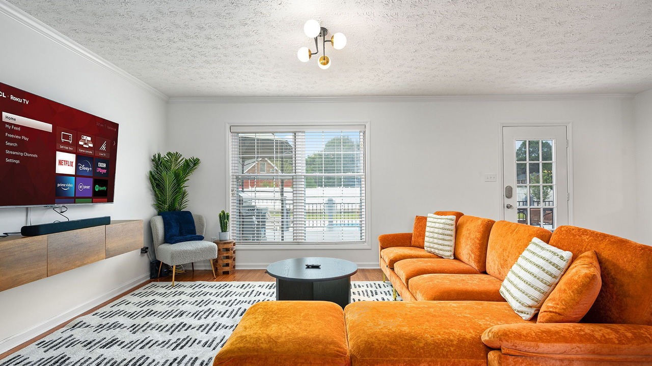 Photo of Livingroom in Jamestown