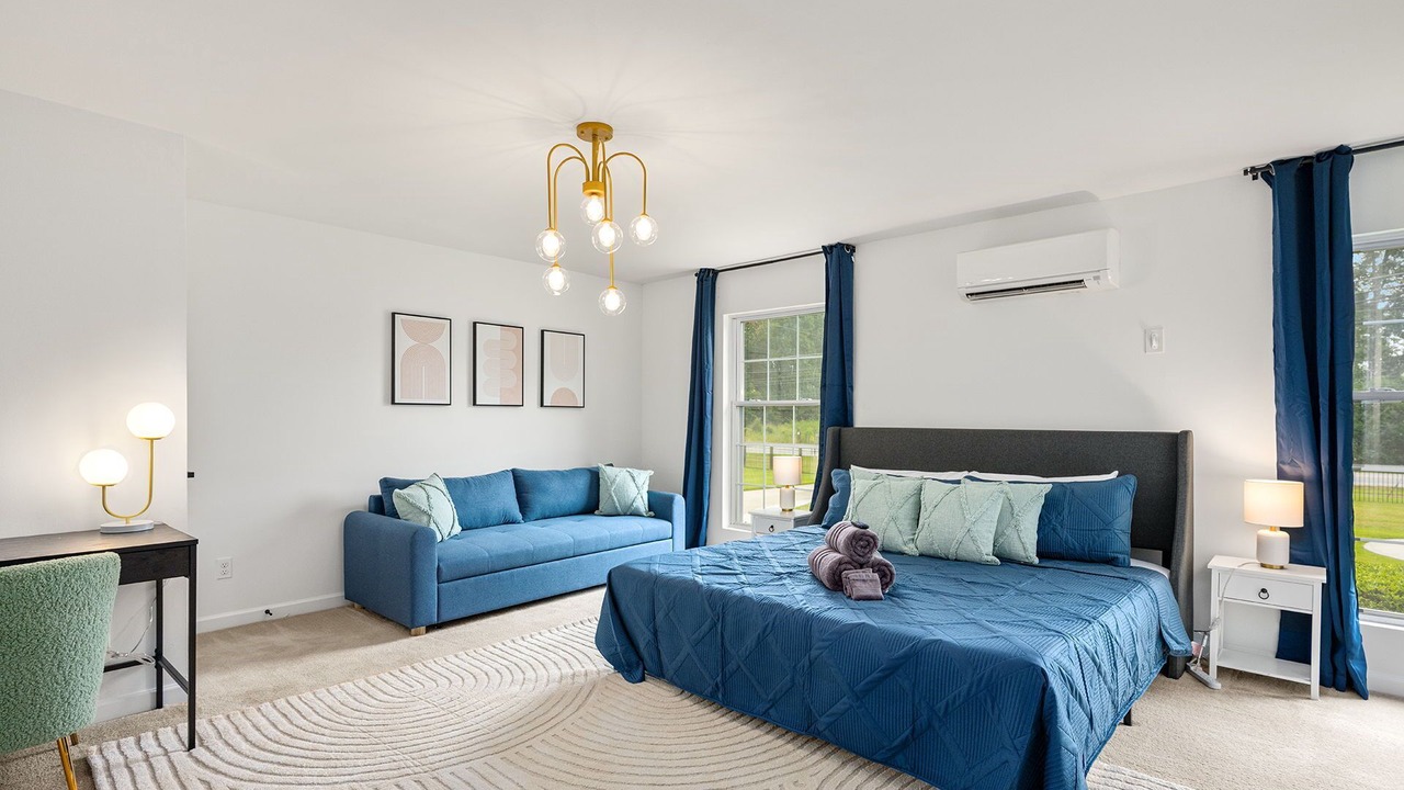Photo of Bedroom in Jamestown