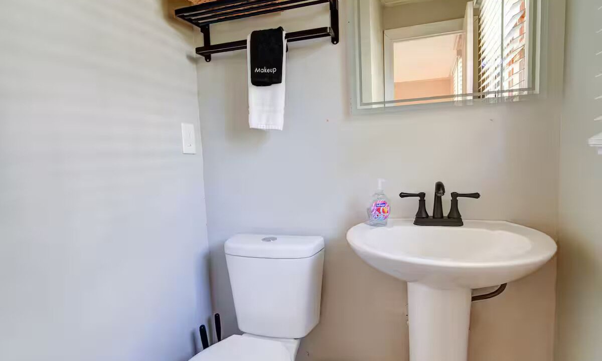 Photo of Bathroom in Villa Heights