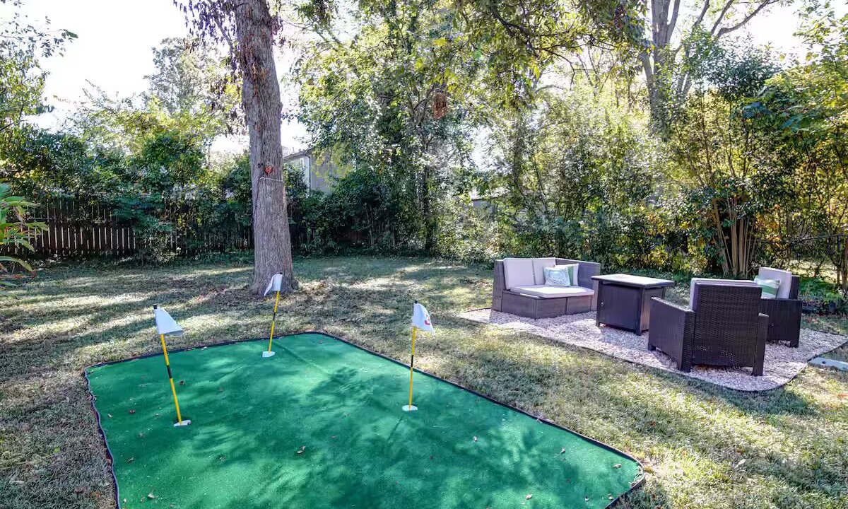 Photo of Outdoor in Villa Heights