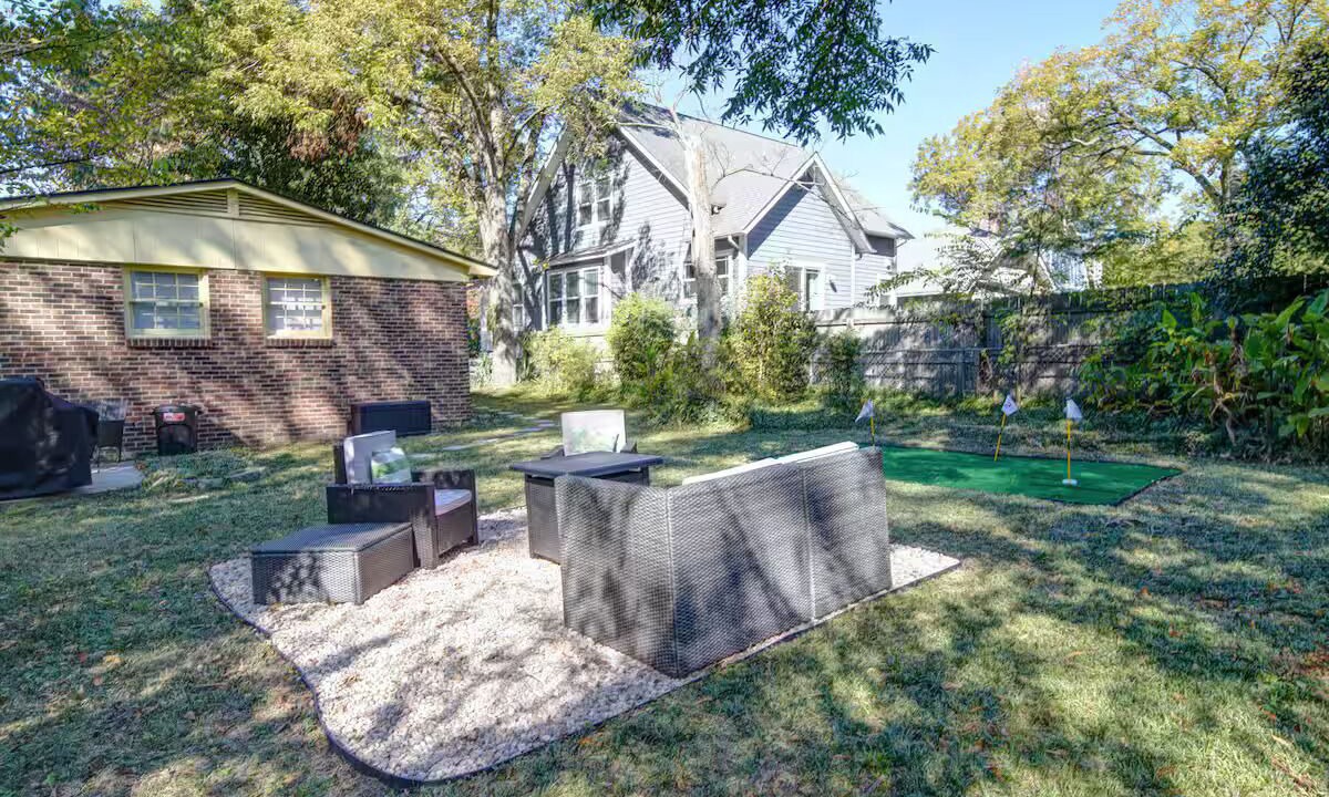 Photo of Outdoor in Villa Heights