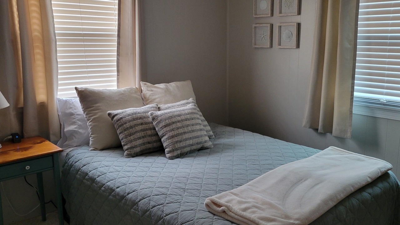 Photo of Bedroom in Colington
