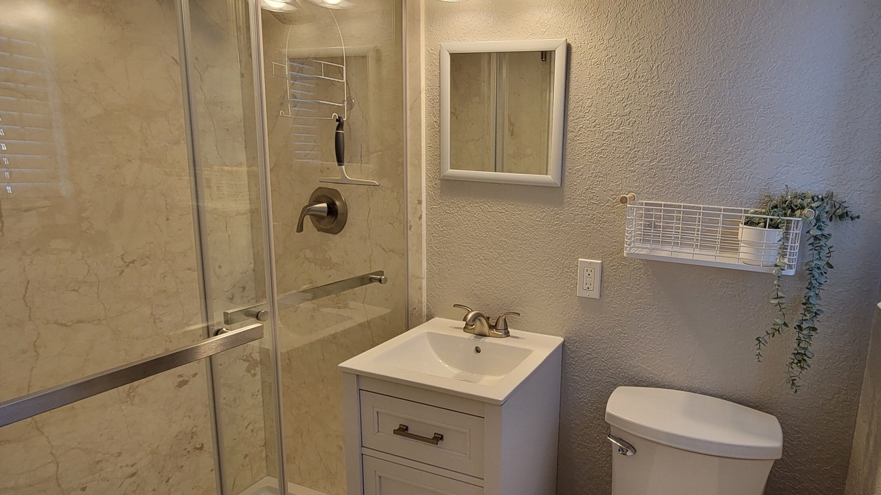Photo of Bathroom in Colington