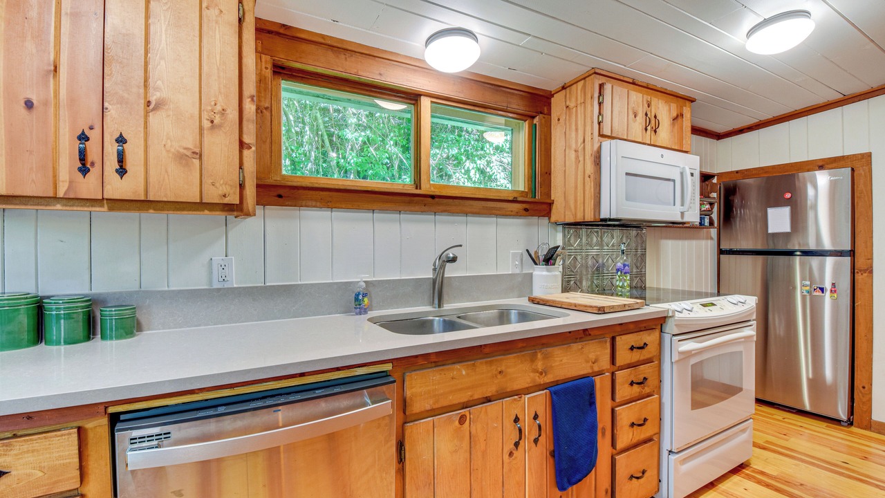 Photo of Kitchen in Mirror Lake