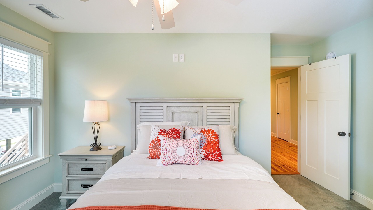 Photo of Bedroom in Colington