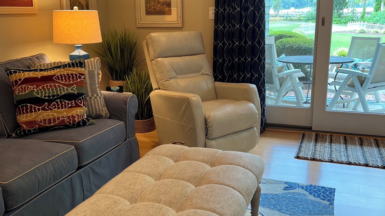 Photo of Livingroom in Snug Harbor
