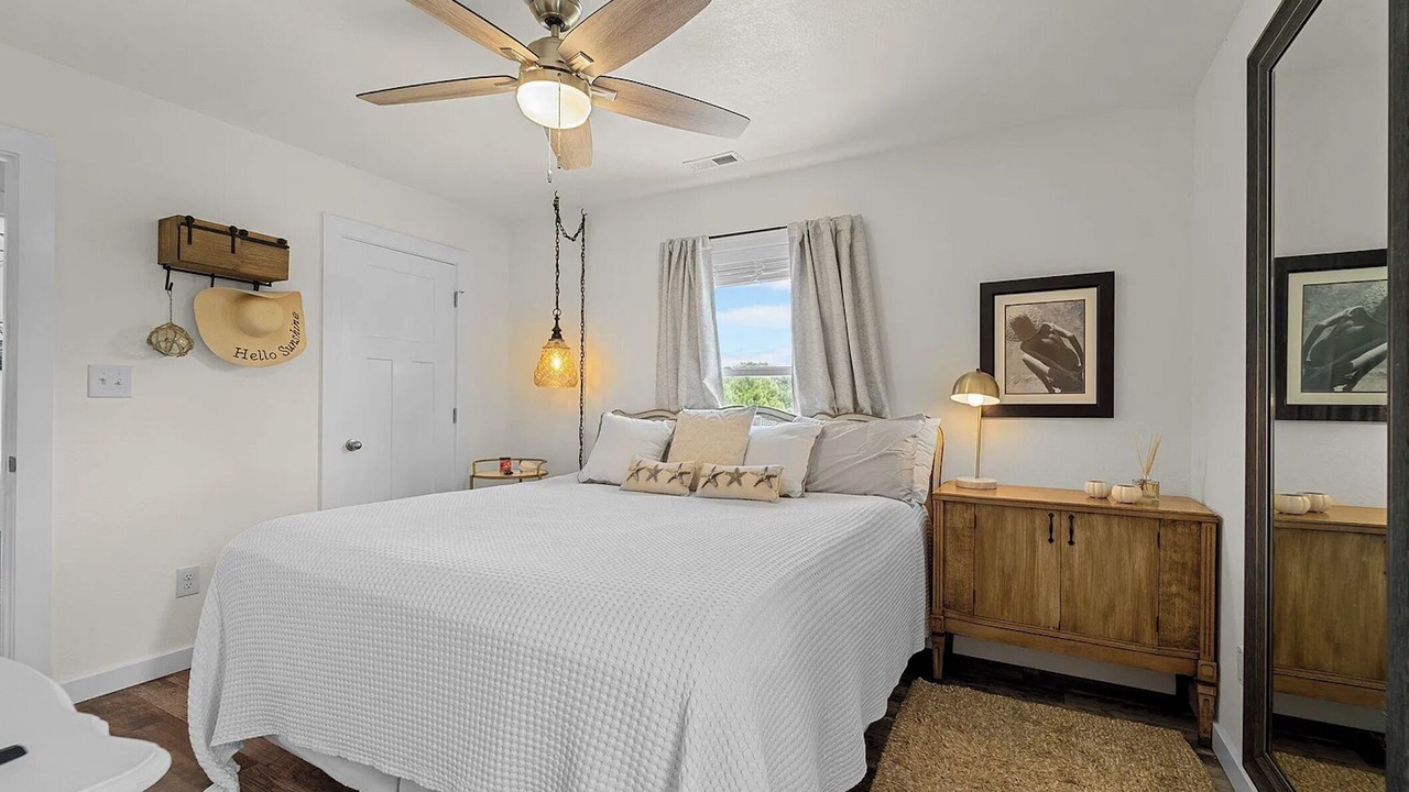 Photo of Bedroom in Carova Beach
