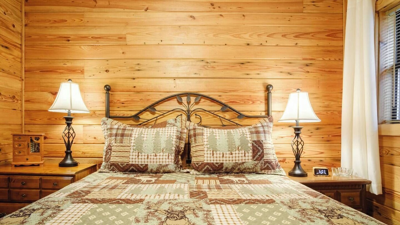 Photo of Bedroom in Robbinsville