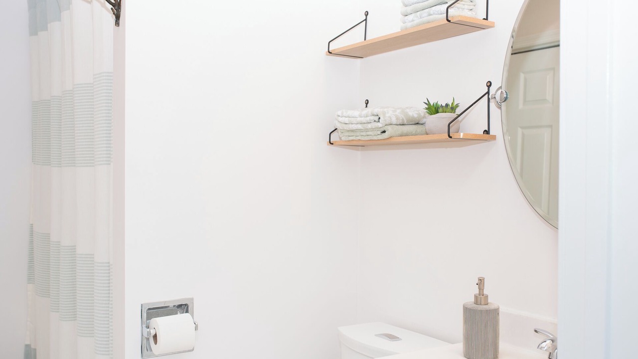 Photo of Bathroom in Oakley