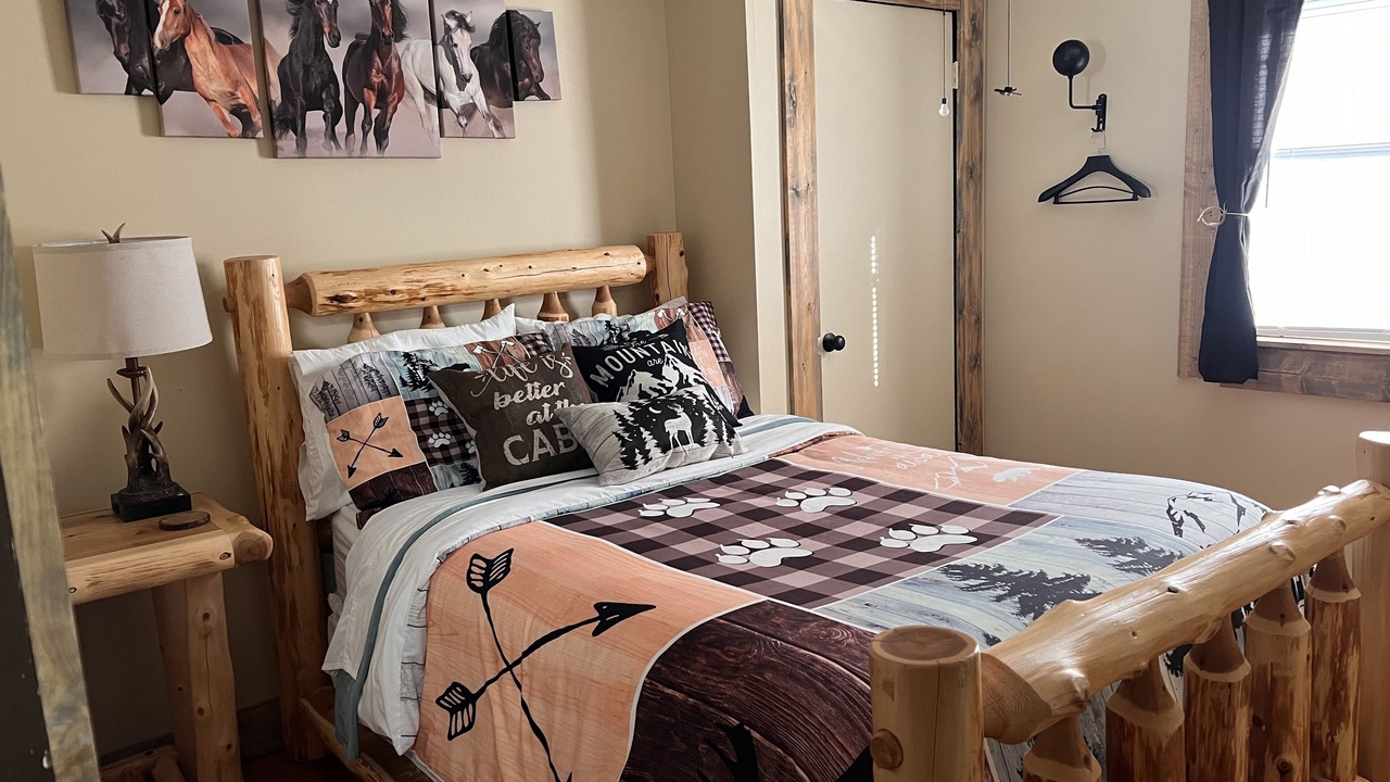 Photo of Bedroom in Robbinsville