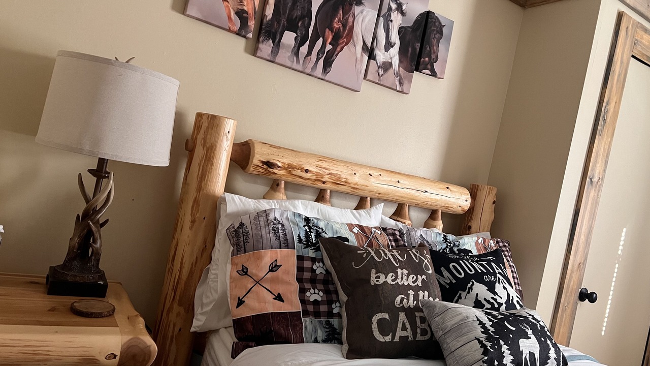 Photo of Bedroom in Robbinsville