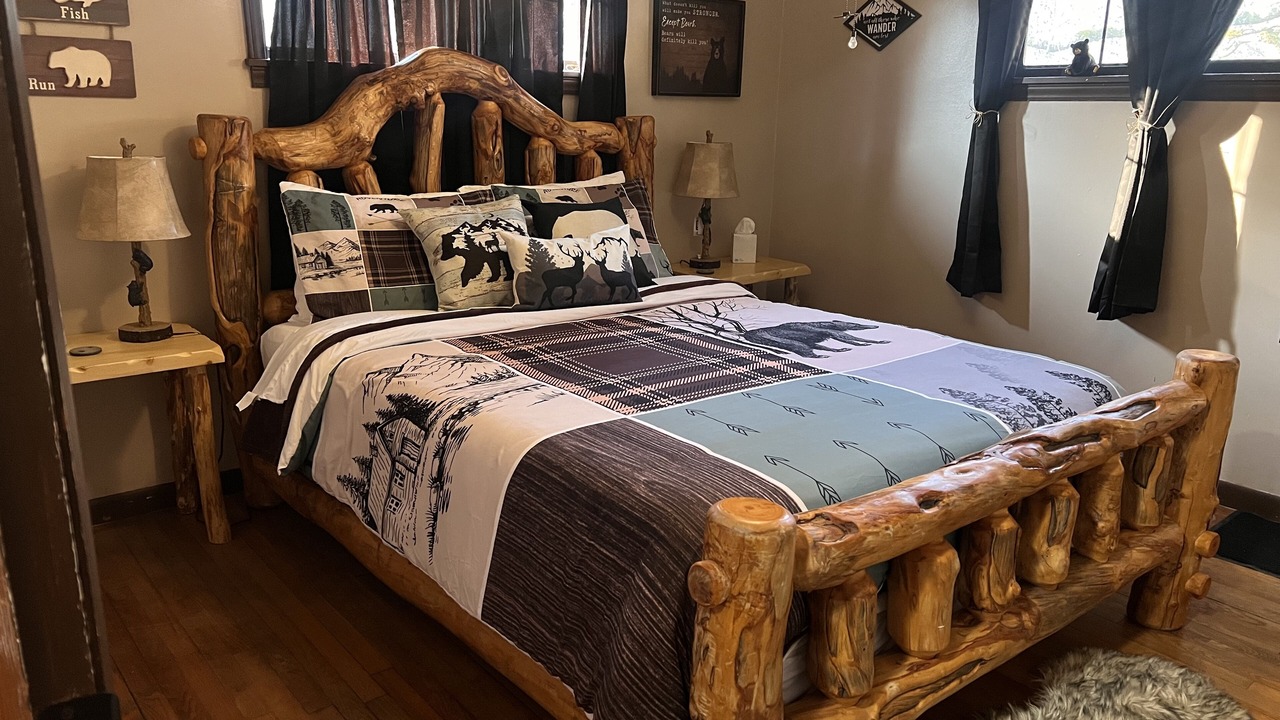 Photo of Bedroom in Robbinsville