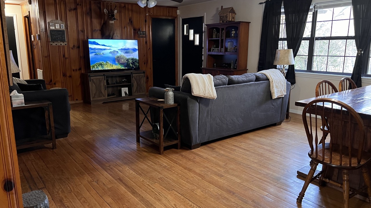 Photo of Livingroom in Robbinsville