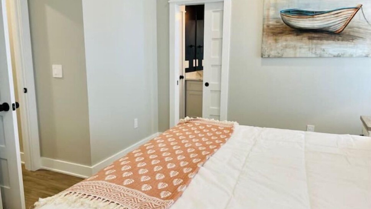 Photo of Bedroom in Pine Island