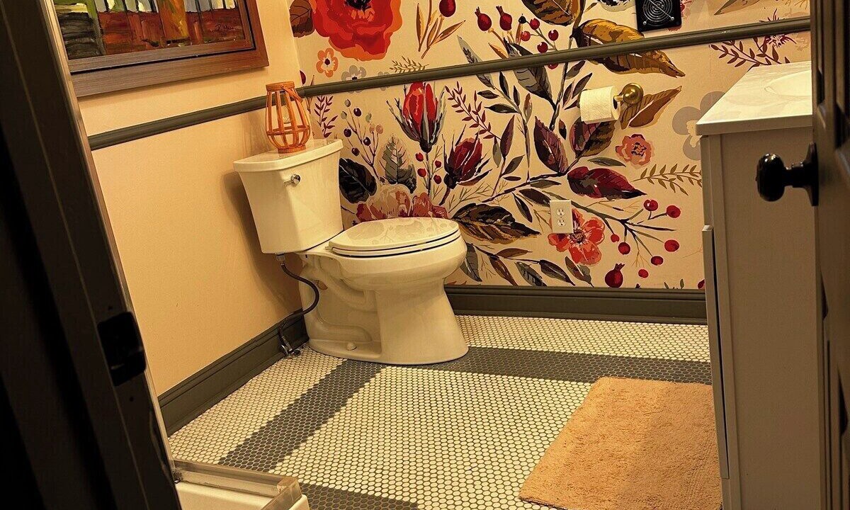 Photo of Bathroom in Lynn