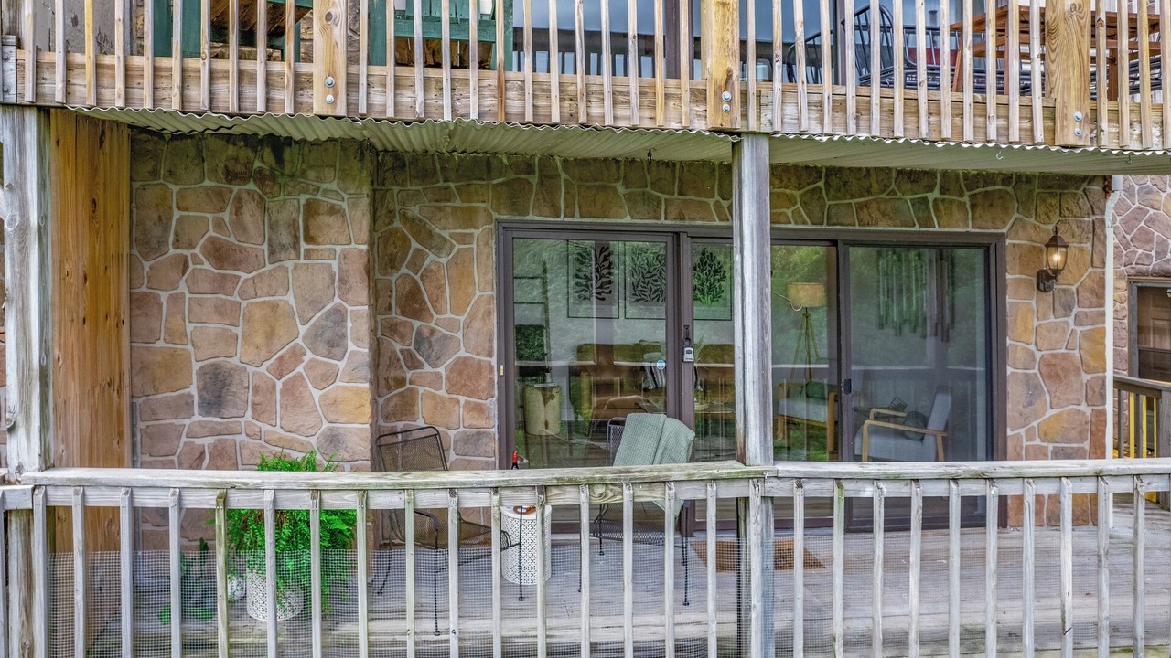 Photo of Patio Balcony in Seven Devils