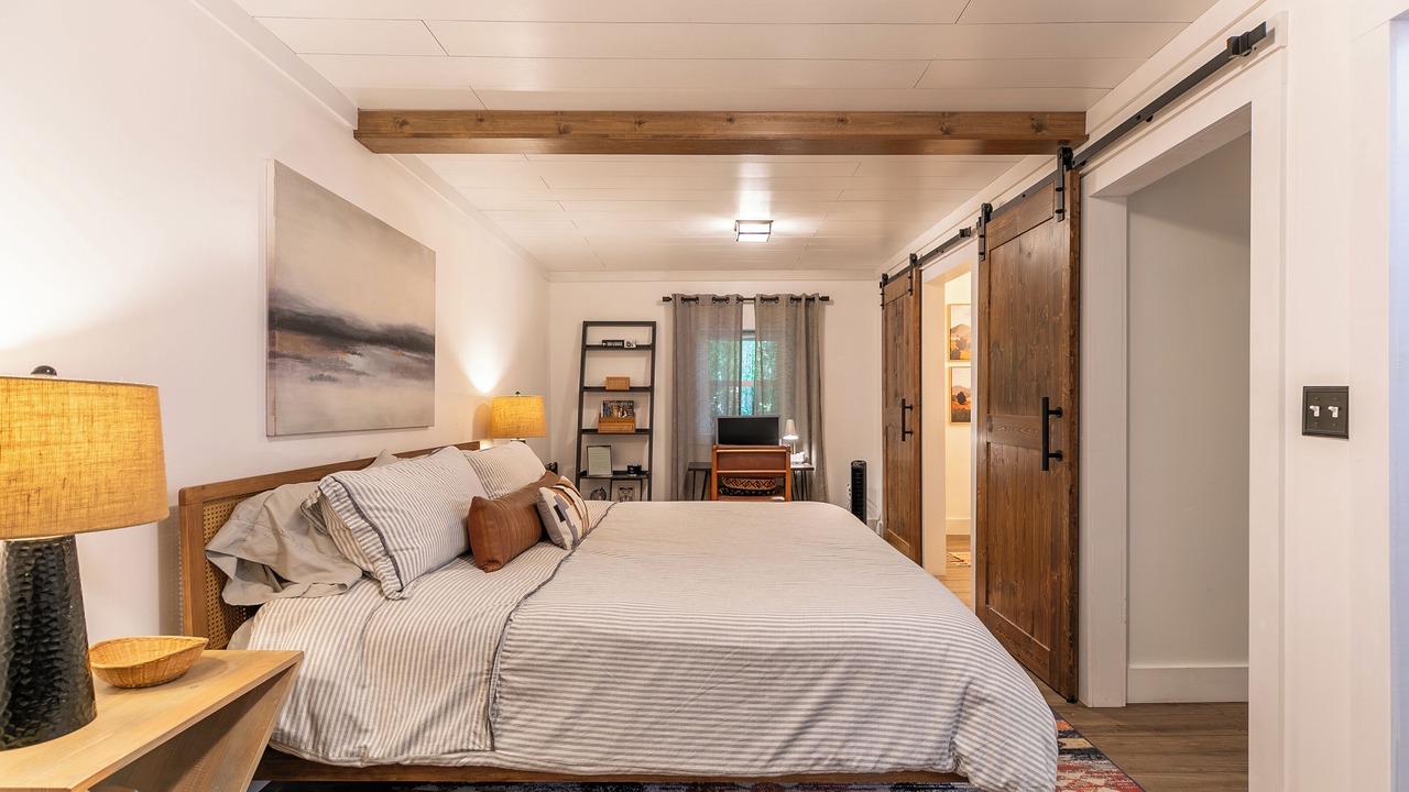 Photo of Bedroom in Newland