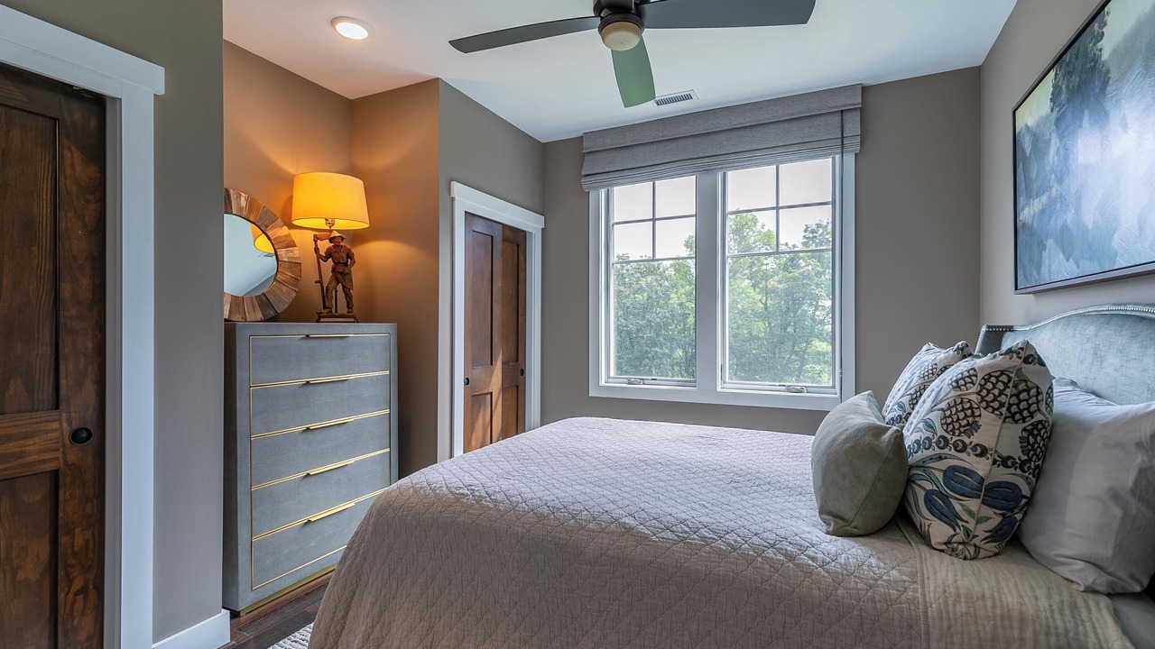 Photo of Bedroom in Lenoir