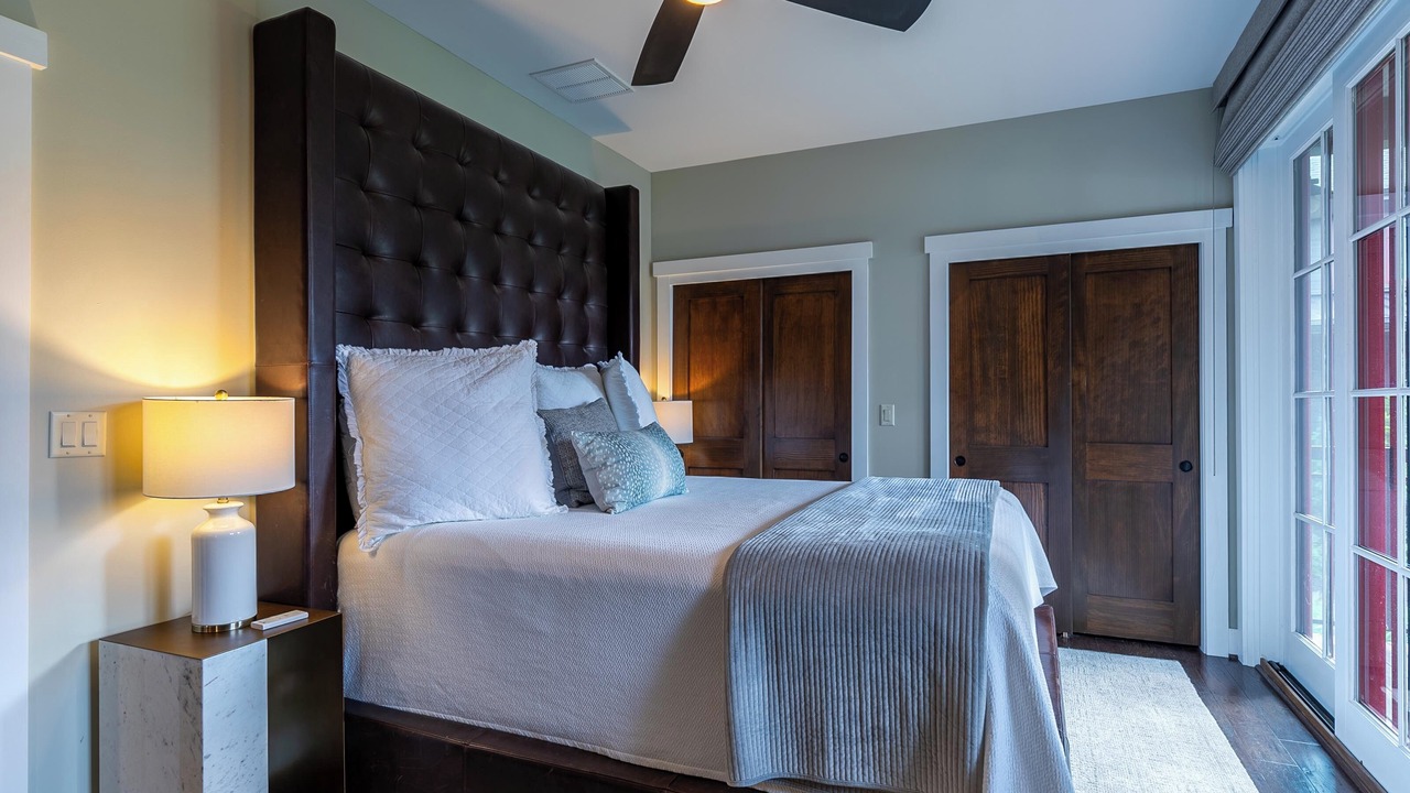 Photo of Bedroom in Lenoir