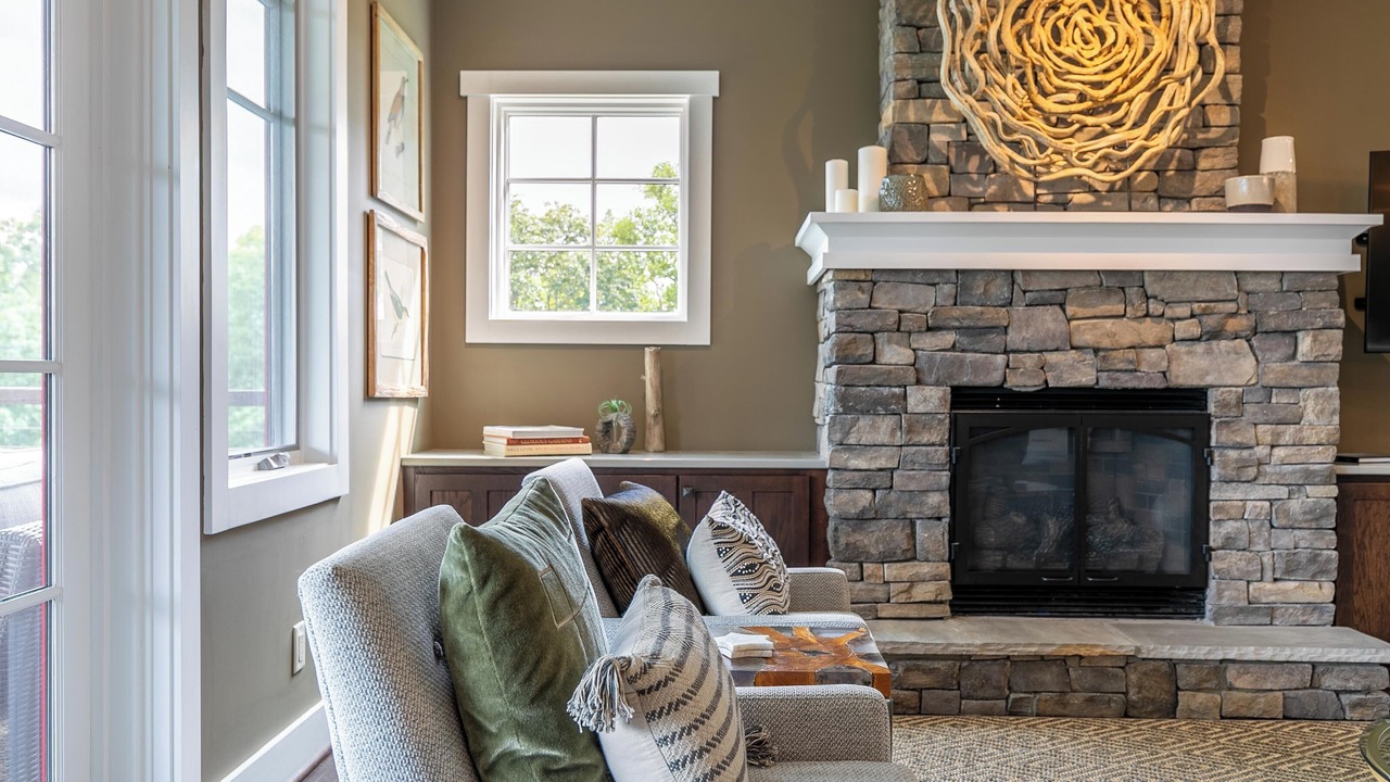 Photo of Livingroom in Lenoir