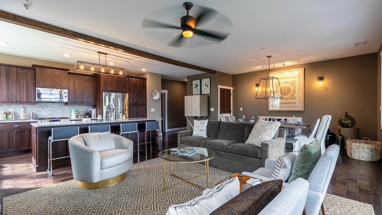 Photo of Livingroom in Lenoir