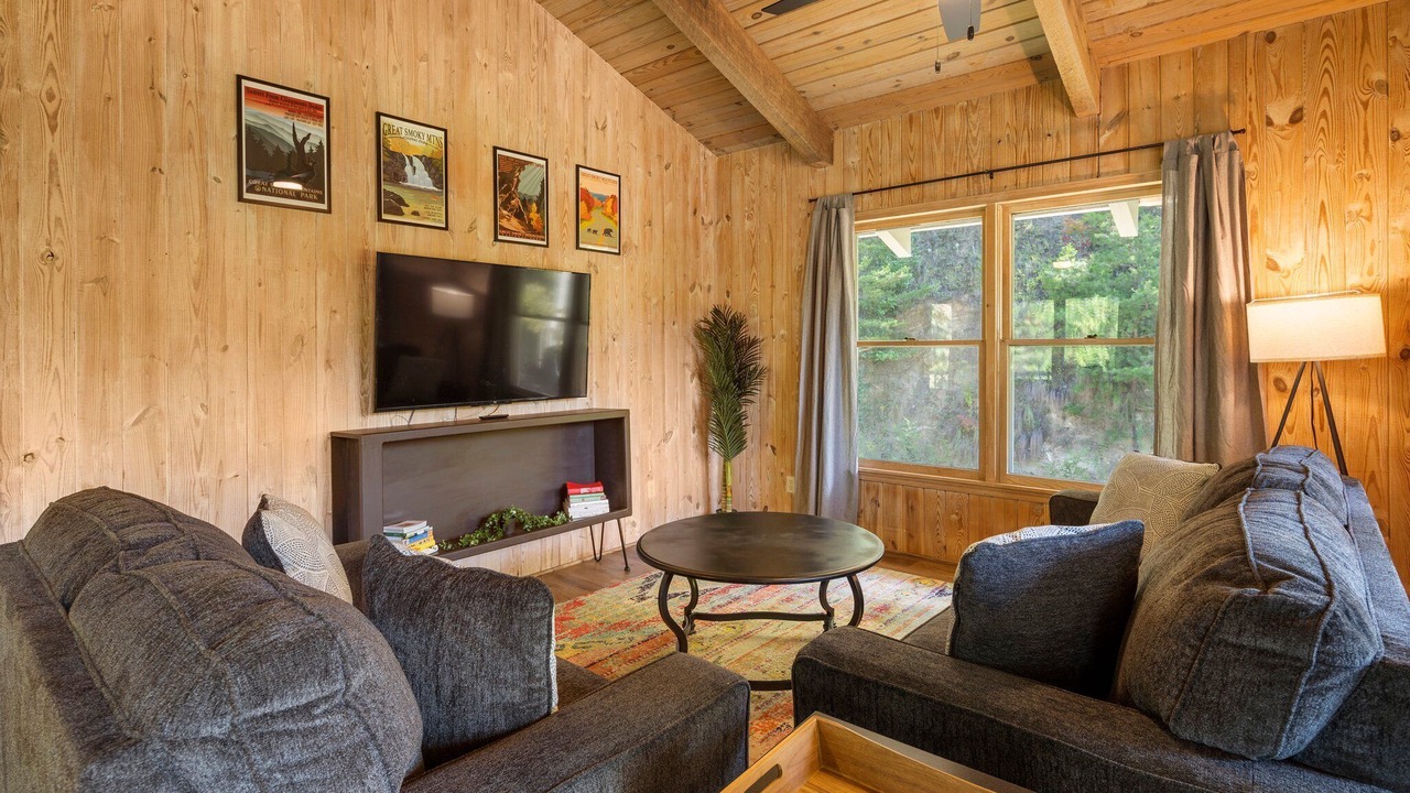 Photo of Livingroom in Qualla