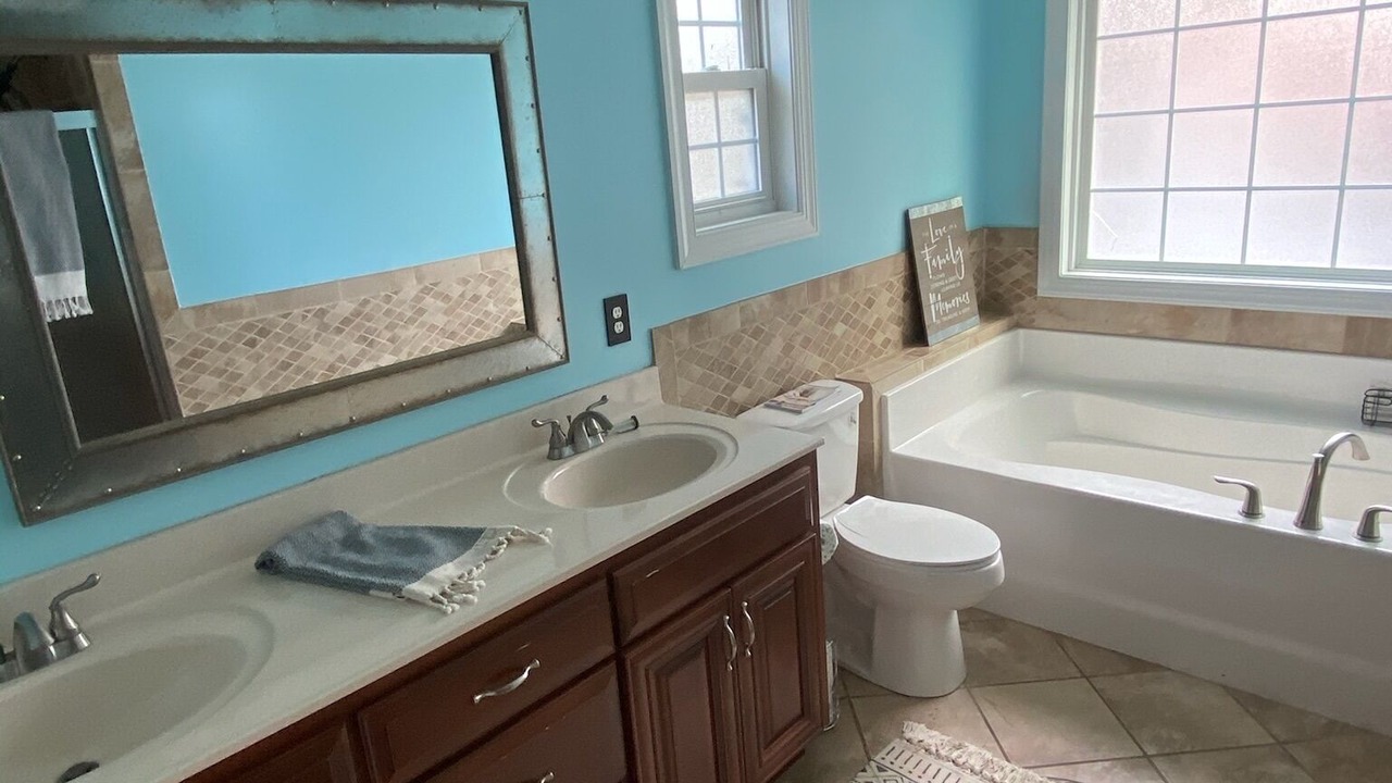 Photo of Bathroom in Pine Forest