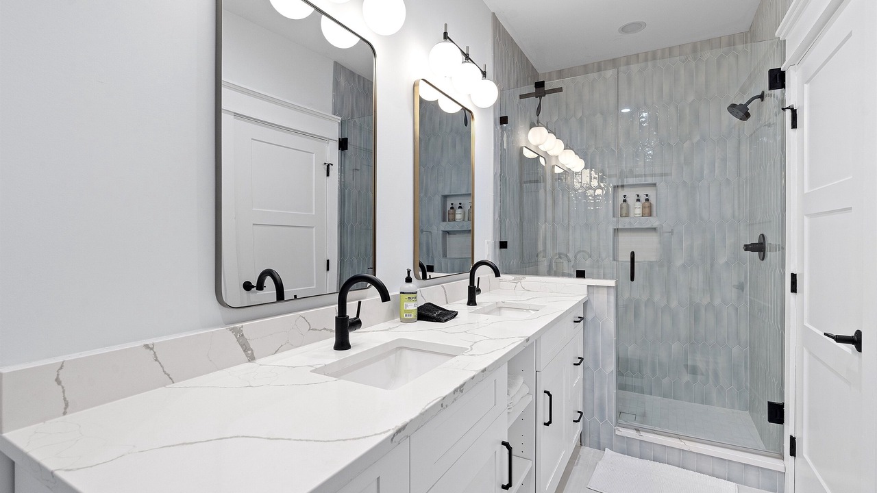Photo of Bathroom in Mayhew