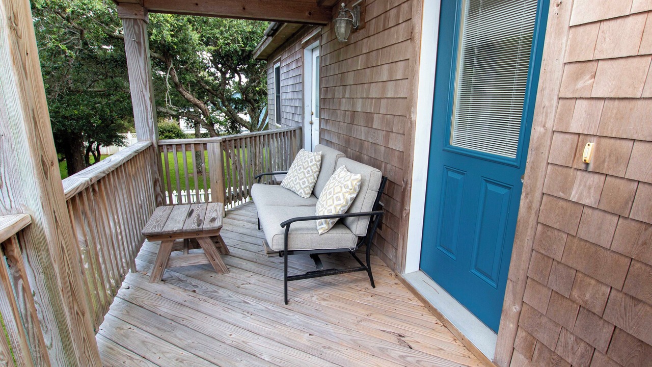 Photo of Patio Balcony in Brigands' Bay