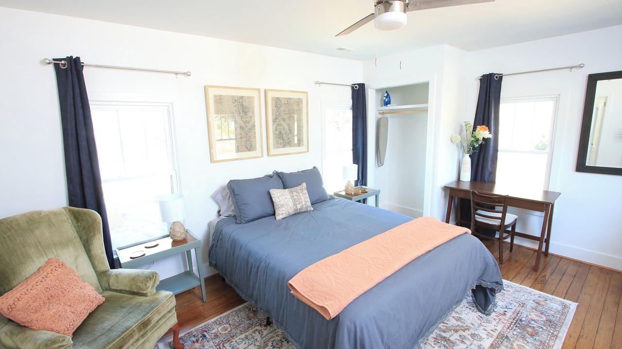 Photo of Bedroom in Cape Fear