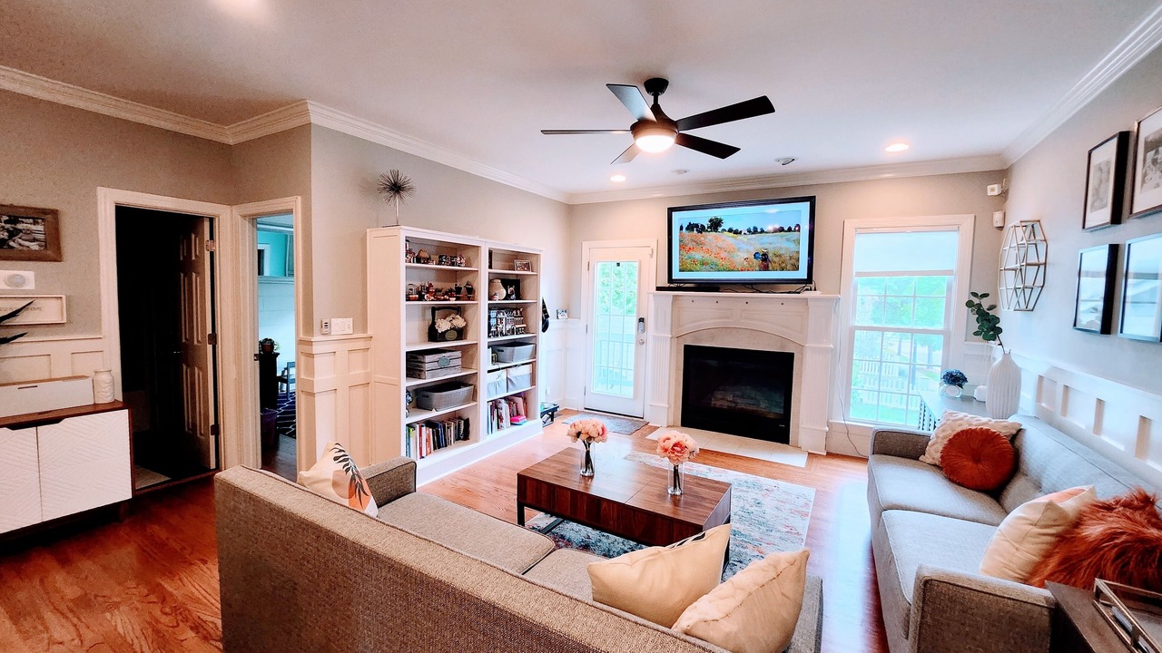 Photo of Livingroom in Cary