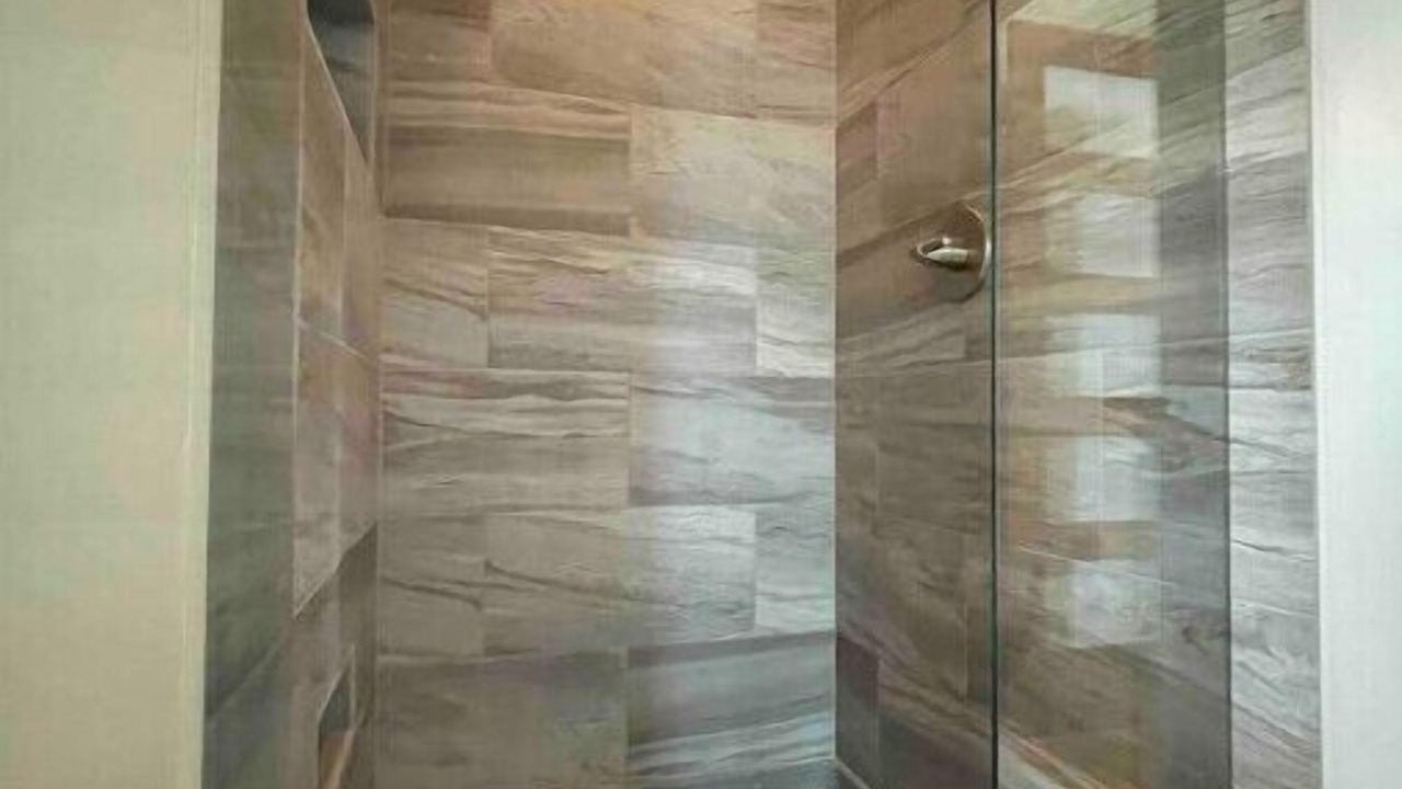 Photo of Bathroom in Apple Ridge