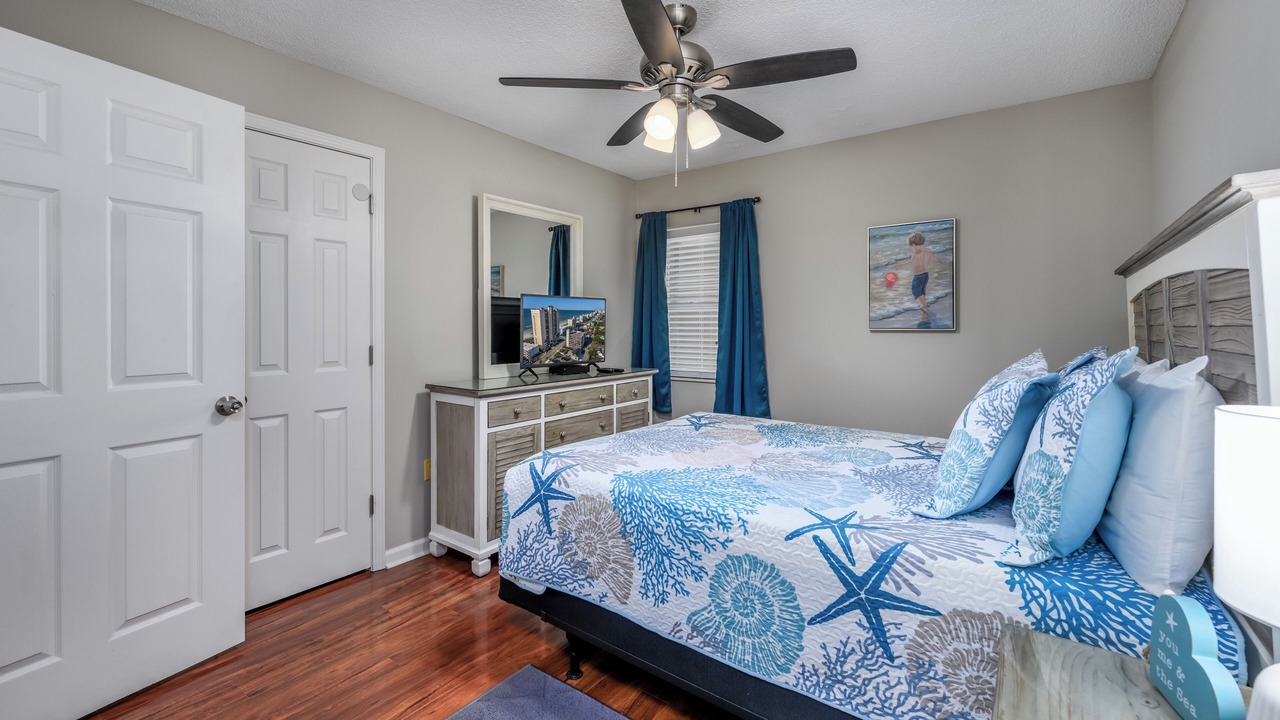 Photo of Bedroom in Ash