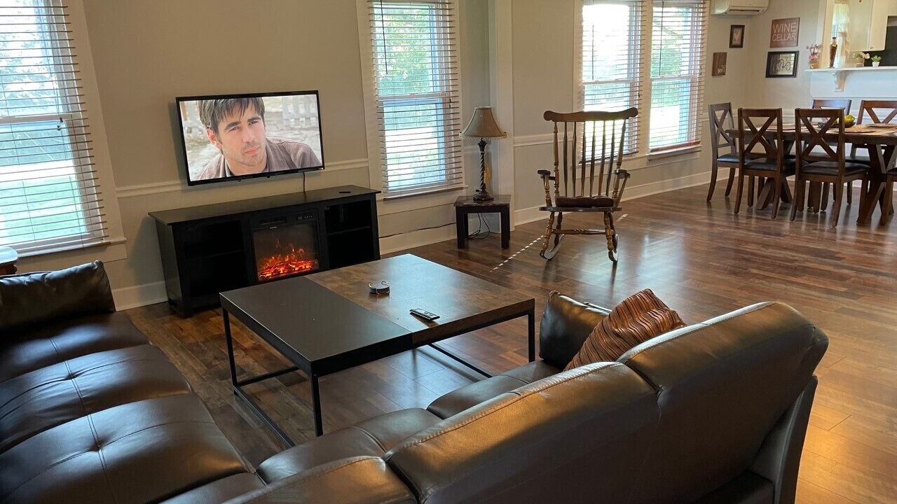 Photo of Livingroom in Forest City