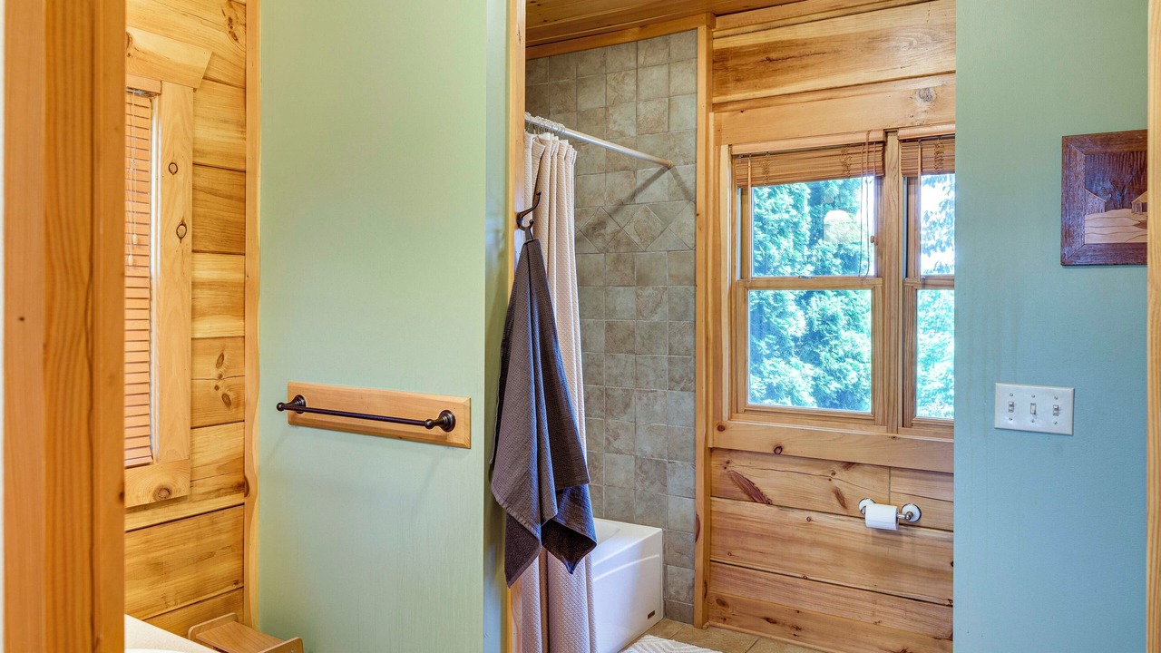 Photo of Bathroom in Vein Mountain
