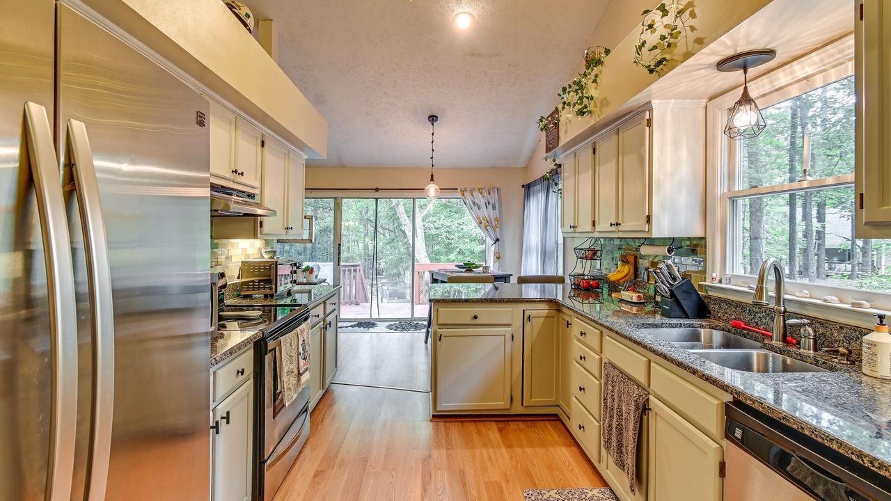 Photo of Kitchen in Olivia