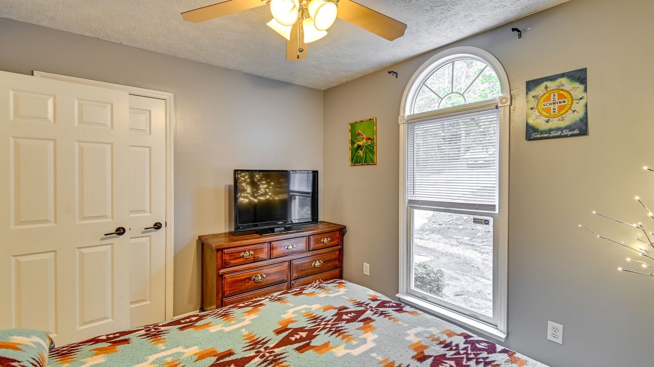 Photo of Bedroom in Olivia