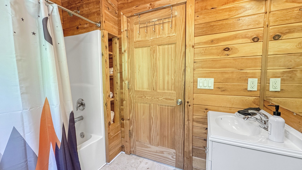 Photo of Bathroom in Wolf Laurel
