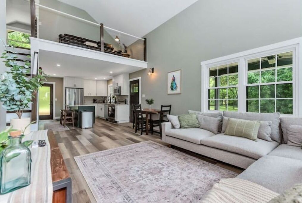 Photo of Livingroom in Belmont
