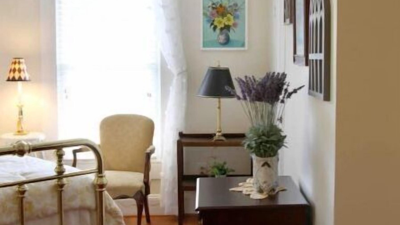 Photo of Bedroom in King