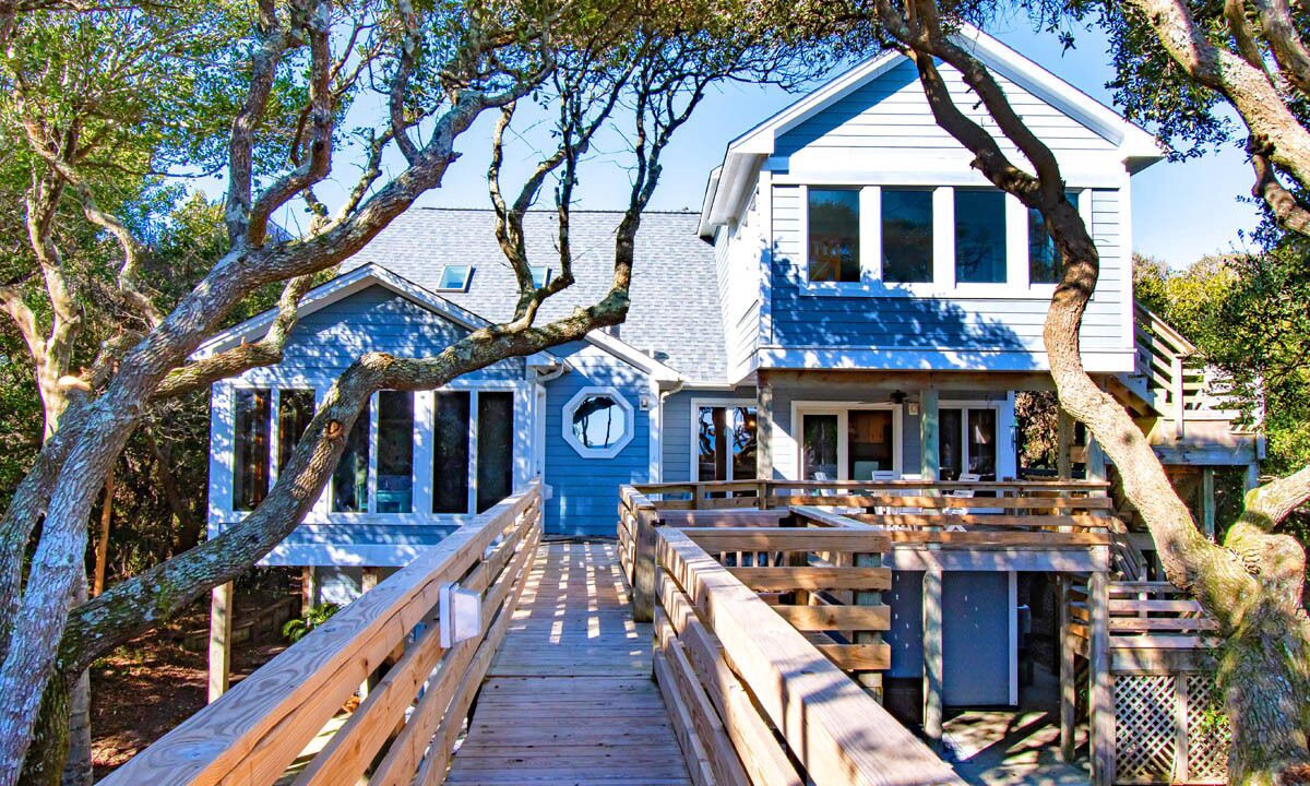 Photo of Others in Pine Knoll Shores