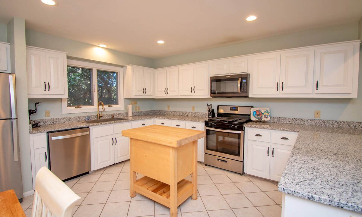 Photo of Kitchen in Pine Knoll Shores