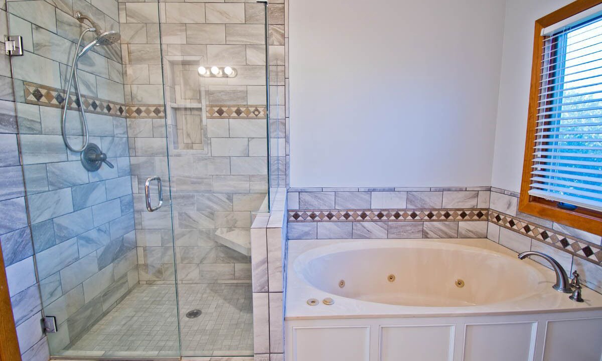 Photo of Bathroom in Pine Knoll Shores